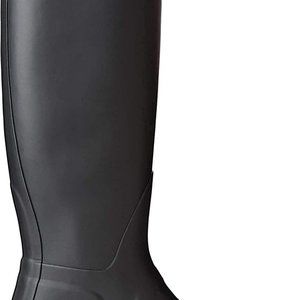 Frye Hunter Boots Flat Black Size 7.5 but has insole so fits more like a 7
